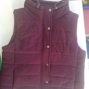 Staccato XL burgundy new never worn!